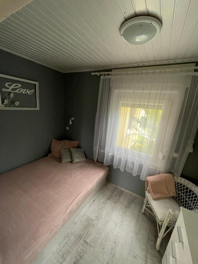 Agnes Nyaralohaz Villa Balatonmáriafürdő Exterior foto