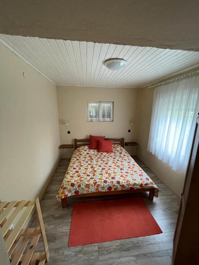 Agnes Nyaralohaz Villa Balatonmáriafürdő Exterior foto